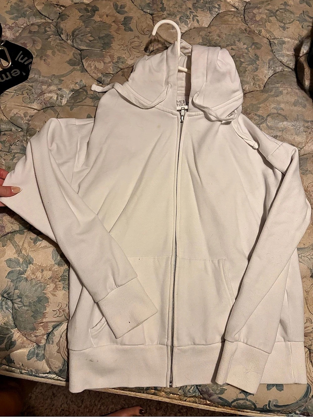 Time and Tru Zip Hoodie in White Size Medium